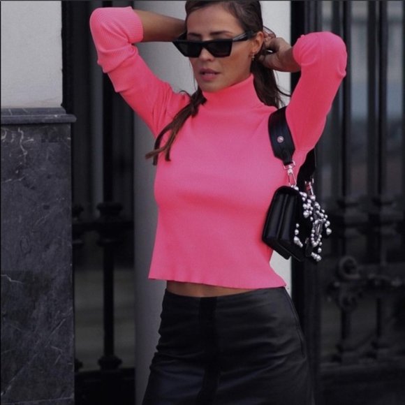 Zara Blogger Favorite Neon Pink Ribbed Turtleneck Top | L - Picture 1 of 8